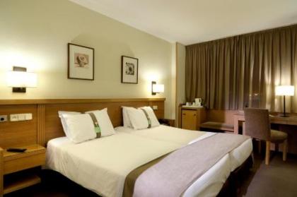 Holiday Inn Madrid - Pirámides - image 6