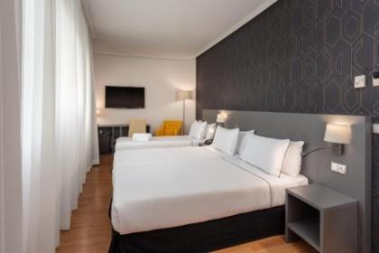 Hotel Madrid Plaza de Espana managed by Melia - image 8