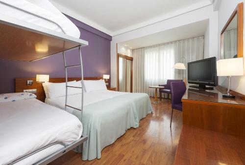 Hotel Madrid Centro managed by Melia - image 5