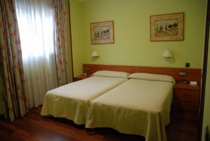 Hostal Los 5 Pinos - image 3