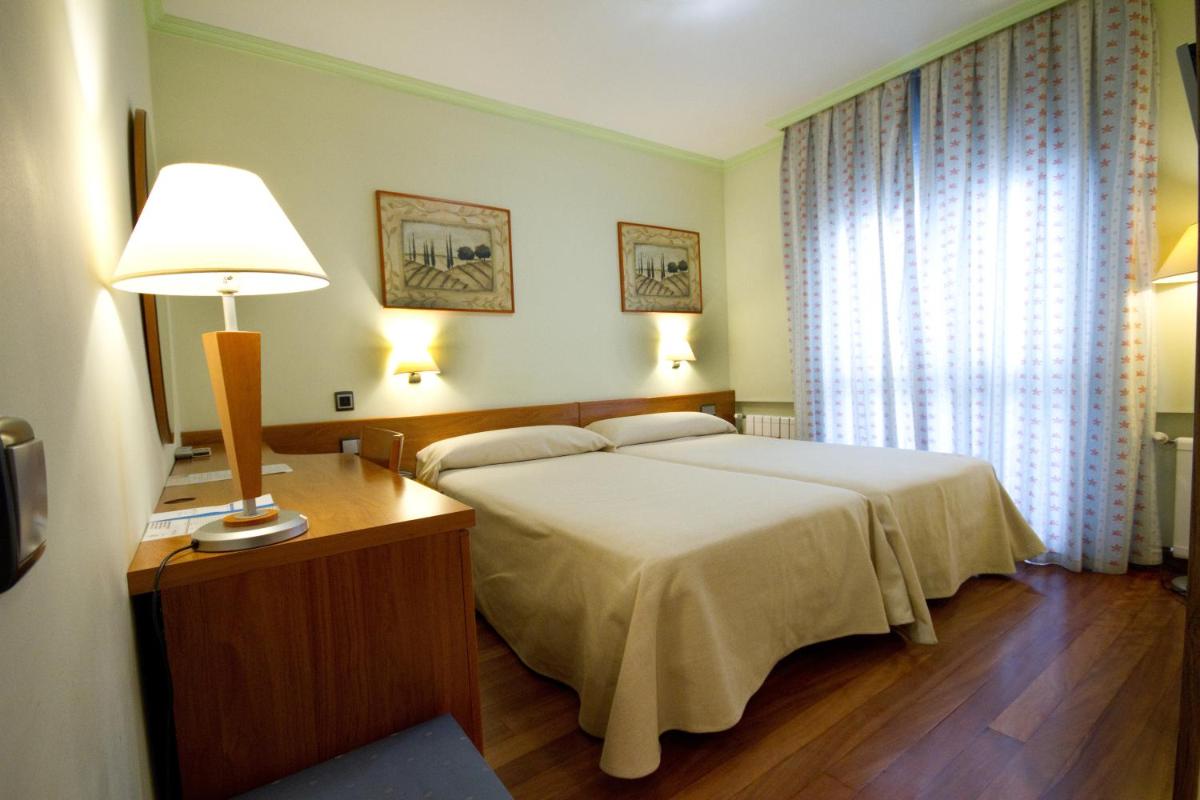 Hotel Los 5 Pinos - main image