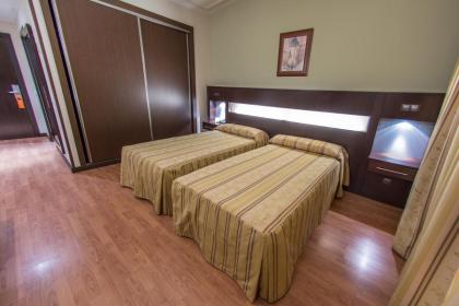 Hotel Los 5 Pinos - image 5