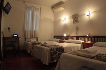 Hostal Esmeralda - image 19