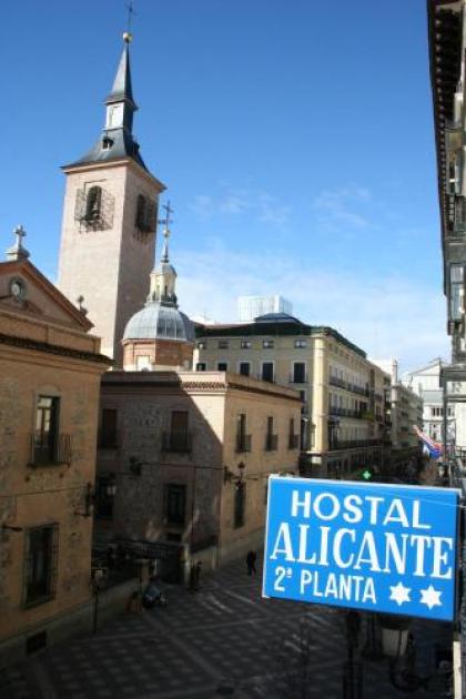 Hostal Alicante - image 1