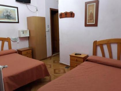 Hostal Fuentesol - image 14