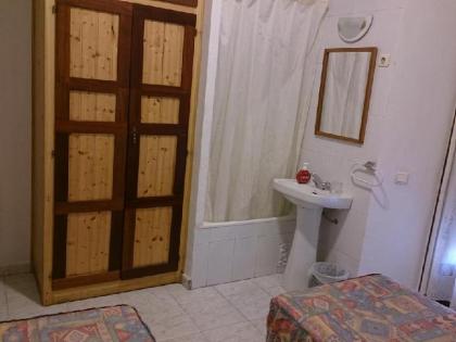 Hostal El Tera - image 18