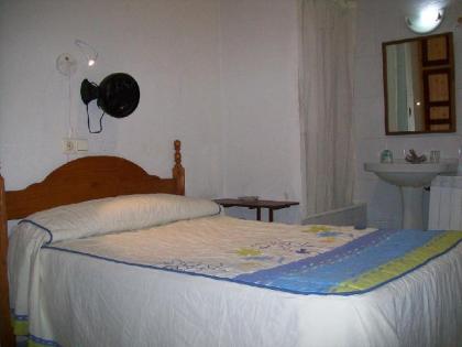 Hostal El Tera - image 19