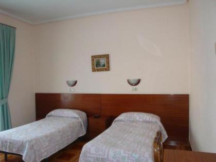 Hostal Zamora - image 7