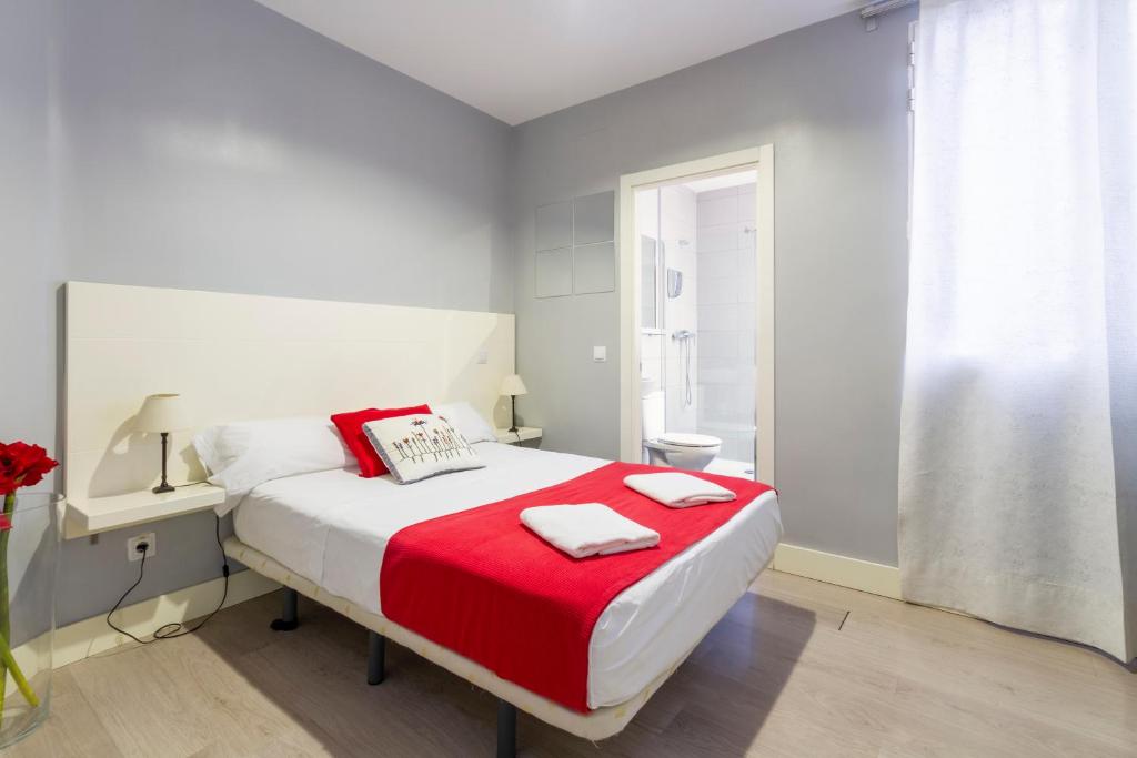 8Rooms Madrid - image 7