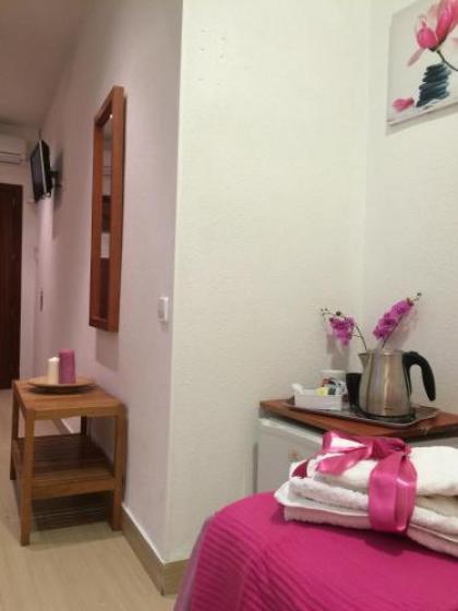 Hostal Aliste - image 19