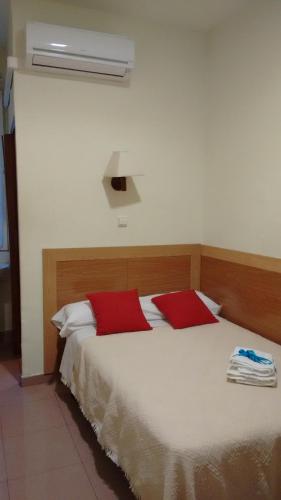 Hostal Aliste - image 4