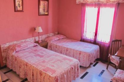 Hostal Arrate - image 17