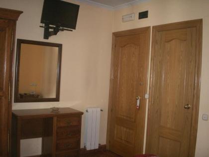 Hostal La Nava - image 7