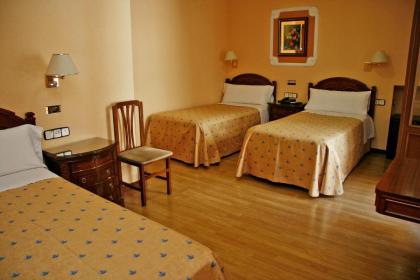 Hostal Victoria III - image 13