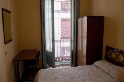 Hostal Yolanda - image 6