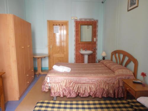 Hostal Miralva - image 6