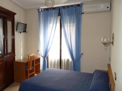 Hostal Fernandez - image 4