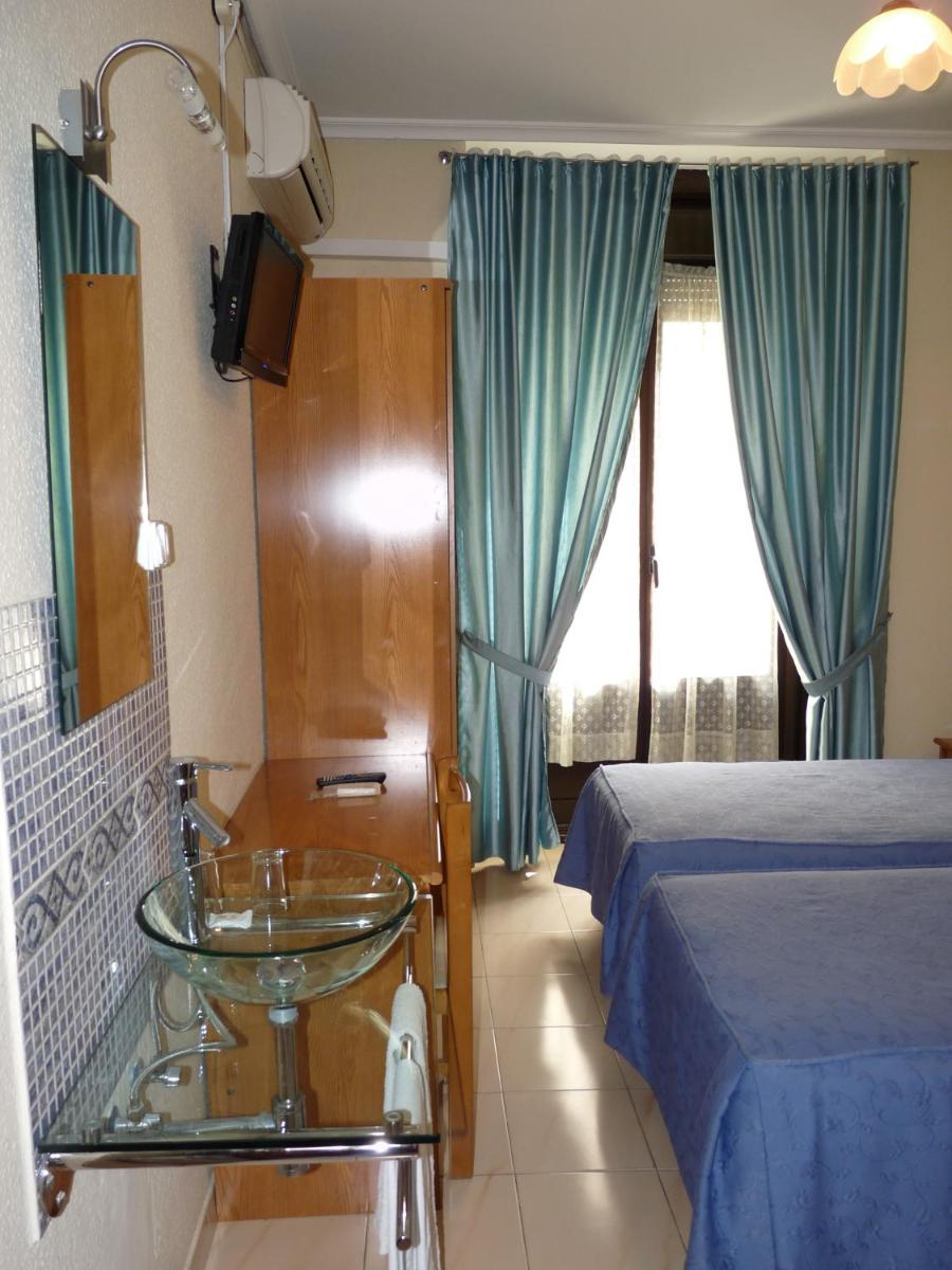 Hostal Fernandez - image 7