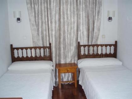 Hostal Castilla - image 1