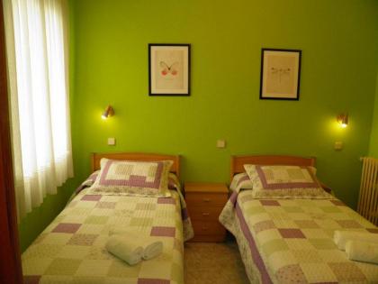 Hostal Angelines - image 1