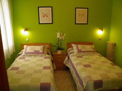 Hostal Angelines - image 6