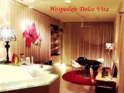 Huespedes Dolcevita Hostel - image 8