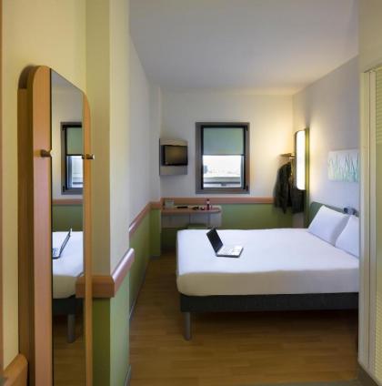 Ibis Budget Madrid Calle Alcala - image 18