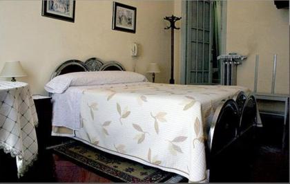 Hostal Delfina - image 2