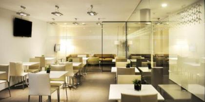 Air Rooms Madrid Airport By Premium Traveller - image 14