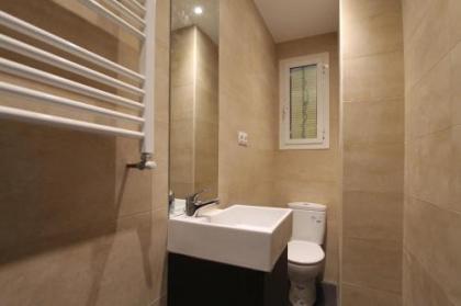 Apartamentos Dali Madrid - image 16