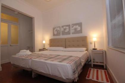 Apartamentos Madrid Retiro - image 19