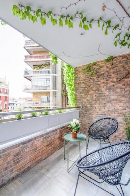 Madrid Rental Flats - image 12