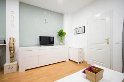 Apartamentos Goyescas Deco - image 1