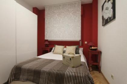 Apartamentos Goyescas Deco - image 15