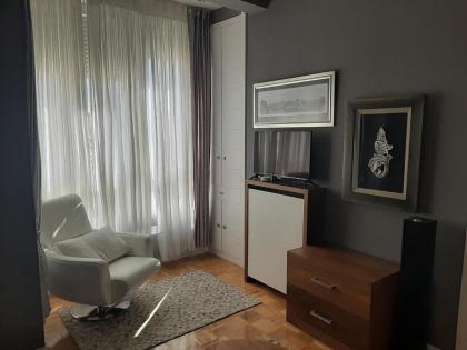 Apartamento en Chamberi - image 4