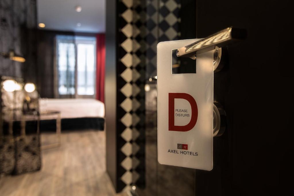 Axel Hotel Madrid - Adults Only - image 3