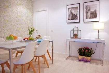 Feelathome Madrid Suites Apartments - image 13