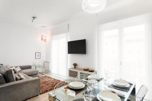 Jose Abascal Apartment by Flatsweethome - main image