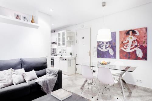 Serrano Apartment by Flatsweethome - image 2