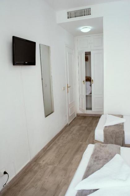 Apartamentos Sleep in Madrid - image 5