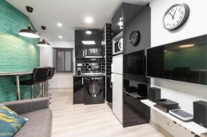 Callao Apartment - image 11