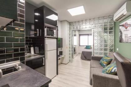 Callao Apartment - image 15