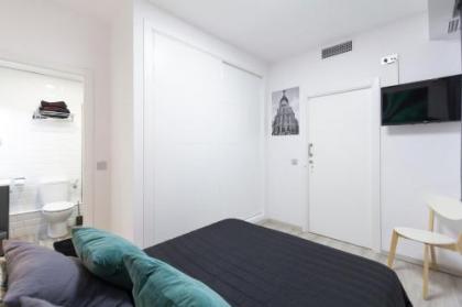 Prado Apartment - image 17