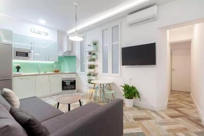 MODERN 2 BR 2 BATHS IN P.MAYOR - image 2