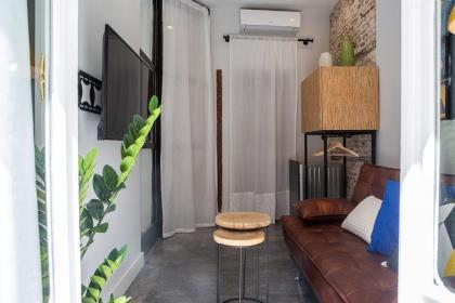 Modern 2Bed in heart of Chueca Madrid City Center - image 2