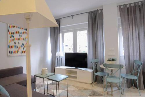 Luxury Apartment Bravo Murillo y Cuatro Caminos B - image 6