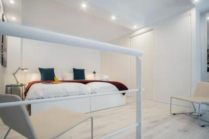 HOMEABOUT RETIRO Apartment II - image 7