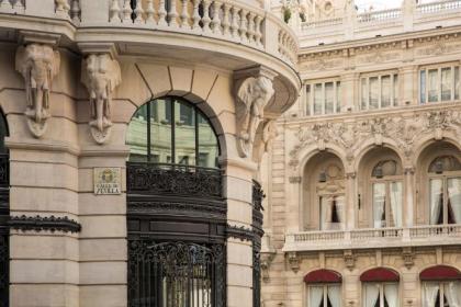 Four Seasons Hotel Madrid - image 8