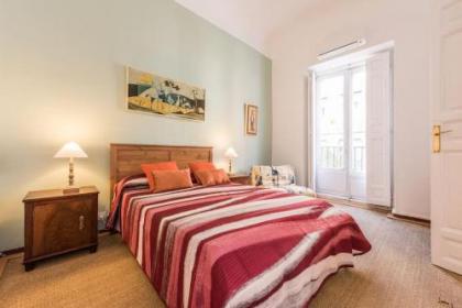 Atocha Gallery Apartment - image 2