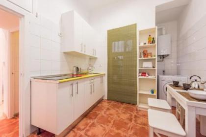 Atocha Gallery Apartment - image 4